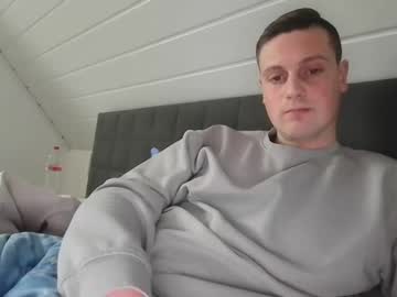 Jayfex2 Chaturbate stream image from February 11, 2025