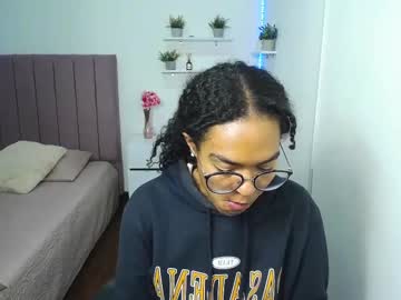 Niina_Lovee_ Chaturbate stream image from February 11, 2025