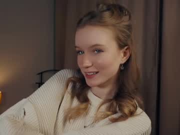 Rowenacroyle Chaturbate stream image from February 11, 2025