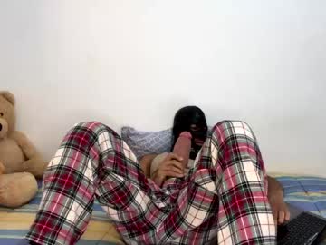 Couplehornyxxl Chaturbate stream image from February 11, 2025