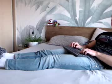 Hunterbridges Chaturbate stream image from February 11, 2025