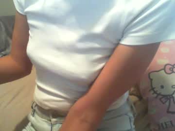 Kylieprettybaby Chaturbate stream image from February 11, 2025