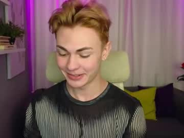 Pisugun Chaturbate stream image from February 11, 2025