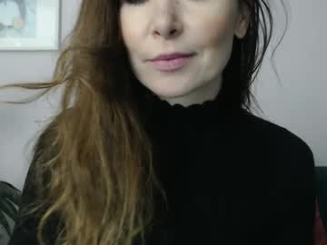 Delilah_Sweet Chaturbate stream image from February 11, 2025