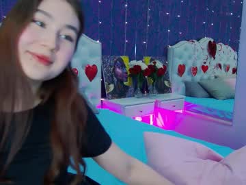 Lili_Luuu Chaturbate stream image from February 11, 2025