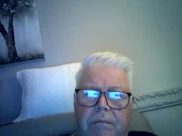 Nylonlegs69 Chaturbate stream image from February 11, 2025