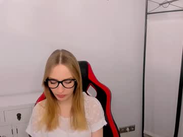 Liladesire Chaturbate stream image from February 11, 2025