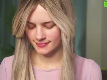 Lizbethcoll Chaturbate stream image from February 11, 2025