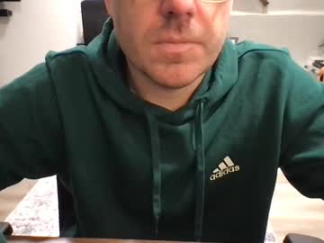 Markc221 Chaturbate stream image from February 11, 2025