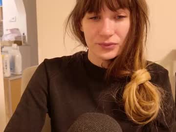 Aylapearl stream image from February 11, 2025