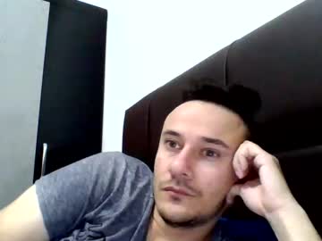 Daniloaf Chaturbate stream image from February 11, 2025