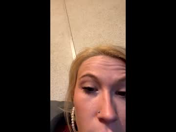 Emmwarr1514 Chaturbate stream image from February 11, 2025