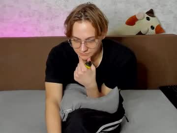 Mike_Bd18 Chaturbate stream image from February 11, 2025