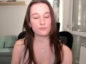 Oliviaaa2003 Chaturbate stream image from February 11, 2025