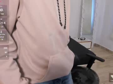 Theo_Tay Chaturbate stream image from February 11, 2025
