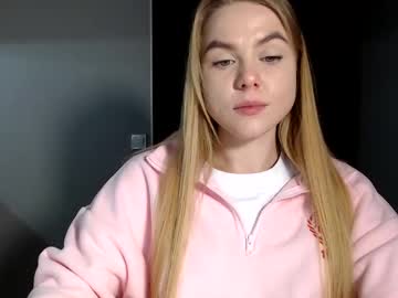 Happy_Fox_ Chaturbate stream image from February 11, 2025