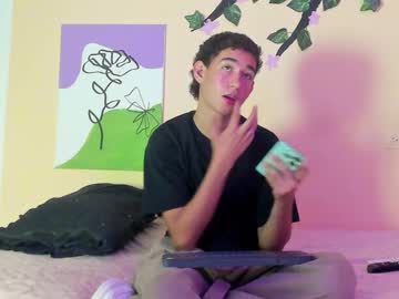 Peter_Lawis Chaturbate stream image from February 11, 2025