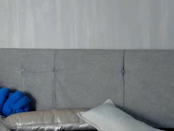 Emmily_Evans69 Chaturbate stream image from February 11, 2025