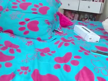 Skinny_Bella Chaturbate stream image from February 11, 2025