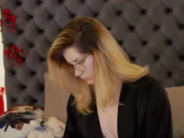 Briarre Chaturbate stream image from February 11, 2025