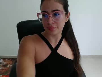 Casandras2 Chaturbate stream image from February 11, 2025
