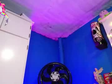 Emmaxx7 Chaturbate stream image from February 11, 2025