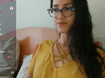 Innocentlatiina Chaturbate stream image from February 11, 2025