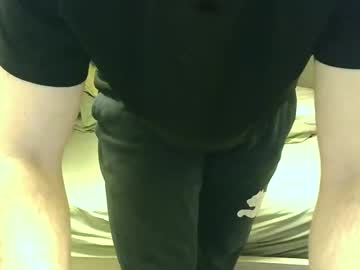 Maxsperman1 Chaturbate stream image from February 11, 2025