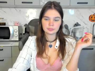 Milly_Brown_ Chaturbate stream image from February 11, 2025