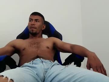 Noah_Villa Chaturbate stream image from February 11, 2025