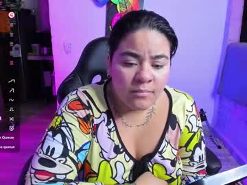 Shaaronhills Chaturbate stream image from February 11, 2025