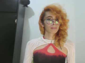 Trixy_Roses Chaturbate stream image from February 11, 2025