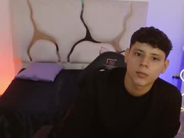 Ares_Tay Chaturbate stream image from February 11, 2025