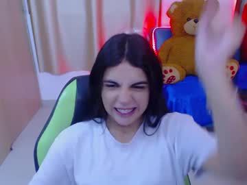 Elenna_Hotx Chaturbate stream image from February 11, 2025