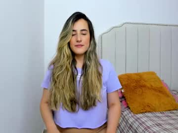 Hannaa86 Chaturbate stream image from February 11, 2025