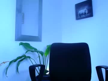Aleska_Dollx Chaturbate stream image from February 12, 2025
