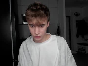 Kevin_Martin8 Chaturbate stream image from February 12, 2025