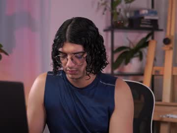 Daviidangelo Chaturbate stream image from February 12, 2025