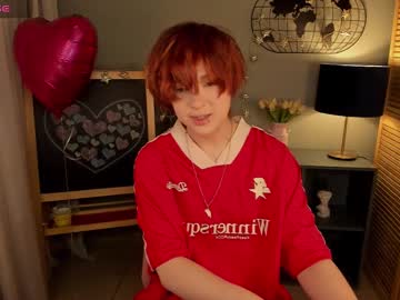 Fiamoory Chaturbate stream image from February 12, 2025