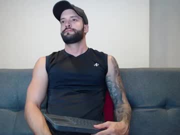 Marcoandpolo01 Chaturbate stream image from February 12, 2025