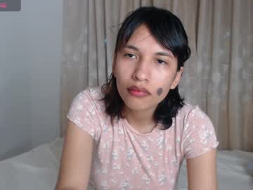Pau_Heart Chaturbate stream image from February 12, 2025