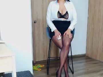 Rousesexlatin Chaturbate stream image from February 12, 2025