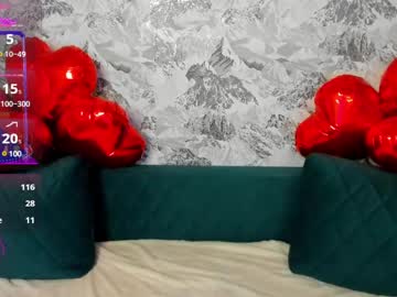 Hellen__Moore Chaturbate stream image from February 12, 2025
