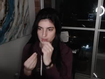 Hollyshit_ Chaturbate stream image from February 12, 2025