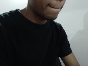 Khevinlopezonig Chaturbate stream image from February 12, 2025