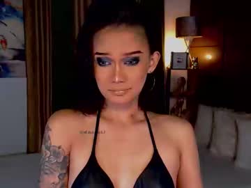 Lustfulltrans Chaturbate stream image from February 12, 2025