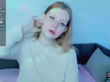 Molly_Powell Chaturbate stream image from February 12, 2025