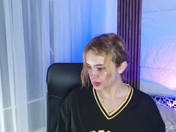 Paris_Bby_ Chaturbate stream image from February 12, 2025