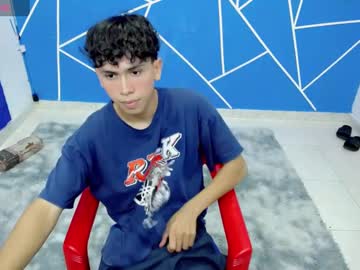 Andy_006 Chaturbate stream image from February 12, 2025