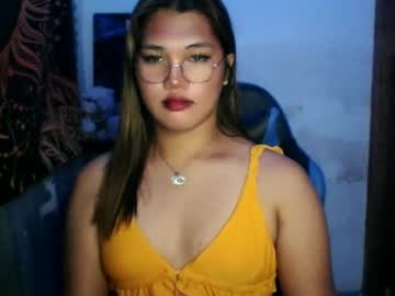 Urgirlnadia69 Chaturbate stream image from February 12, 2025